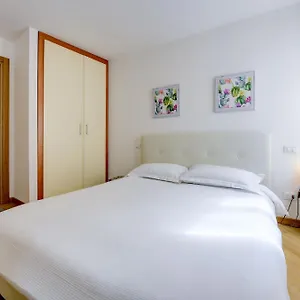 https://appartamento-anna-sirmione.it-lombardy.com